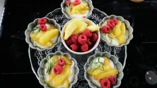 Mus miodowy z karmelizowanym ananasem