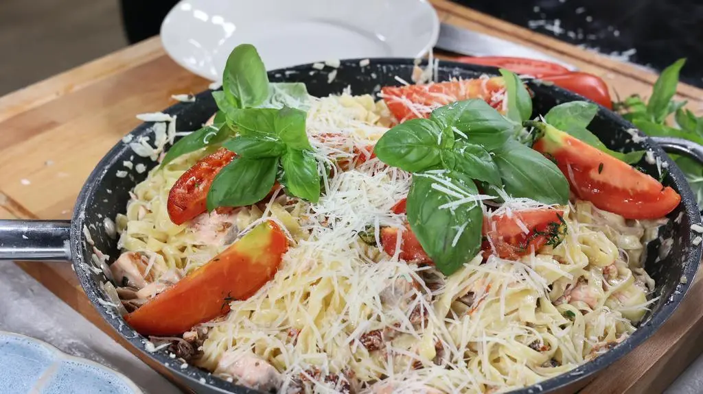 Pappardelle z borowikami i kurczakiem w kremowym sosie
