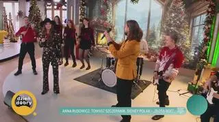 Anna Rusowicz, Tomasz Szczepanik, Sidney Polak w piosence “Złota noc”