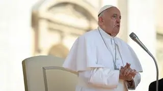 Papież Franciszek zawiesza obowiązki. Jest oświadczenie Watykanu
