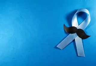 Czas porozmawiać o zdrowiu mężczyzn. Dlaczego profilaktyka jest tak ważna w przypadku raka prostaty i jąder?