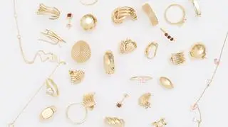 Kolczyki na każdą okazję - jak je łączyć z różnymi stylizacjami?