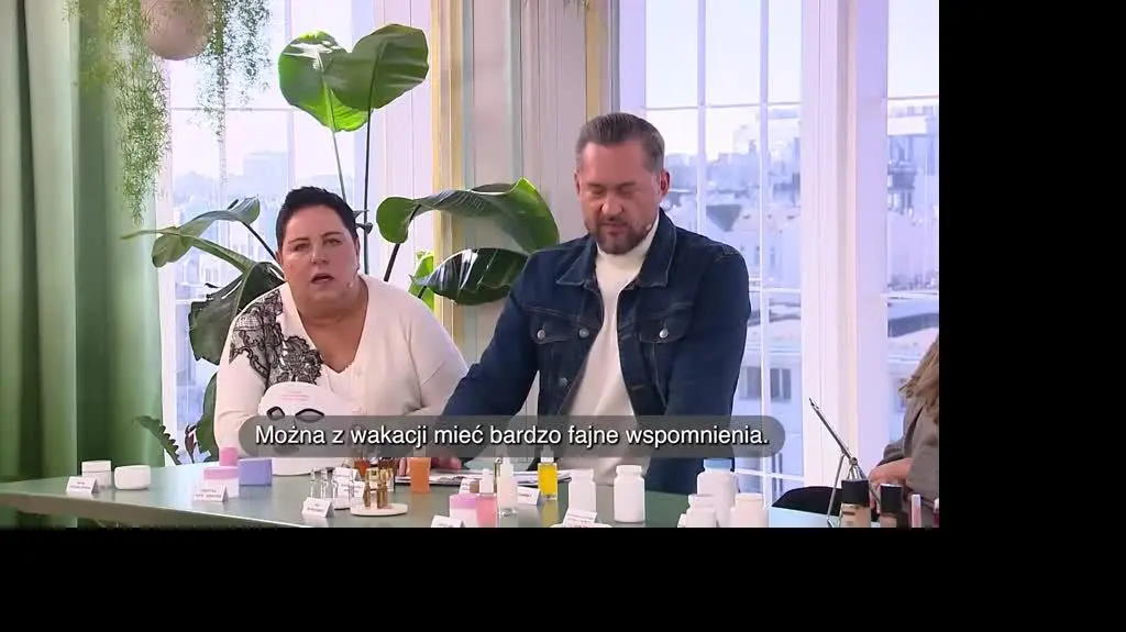 DD_20251020_Przebarwienia_napisy