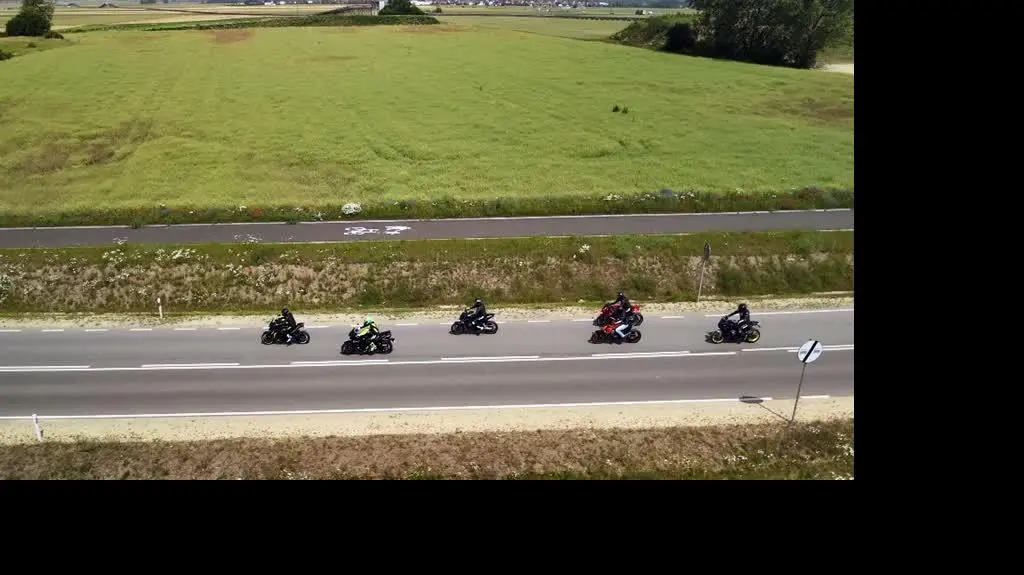 PIJANY MOTOCYKLE 3 min