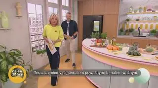 Hejterki w spódniczkach - napisy