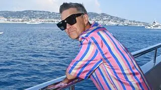 Robbie Williams imprezuje na jachcie. Jego żona opublikowała nagranie