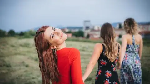 Sen o dziewczynie - co oznacza i jaka jest jego symbolika? Analiza i interpretacja