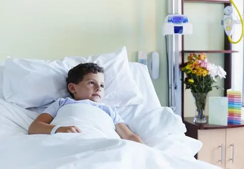 10-latek zamienił się w ludzki gwizdek. Lekarze ostrzegają: "Uważaj, czym bawią się twoje dzieci"