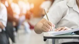 Strój na maturę – jak się ubrać na egzaminy maturalne? Wskazówki