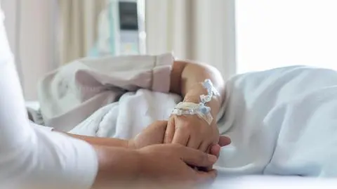 Przez zwykłą infekcję straciła kończyny 