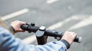 Była poszukiwana, bo nie płaciła alimentów. 24-latka wpadła z powodu hulajnogi  