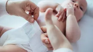 Mama ostrzega rodziców: "Przez moje włosy moje dziecko mogło stracić palce"
