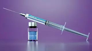 Szczepionka Pfizera nie będzie "dwudawkowa"?