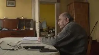 Schorowany 71-latek nieświadomie sprzedał mieszkanie? "Był przekonany, że chodzi o zmianę formy ogrzewania"