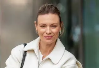 Magdalena Boczarska pozuje topless. "To już nawet nie jest erotyka" 