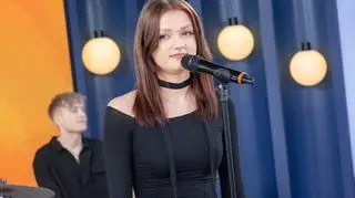 Jej głos zachwycił Marcina Prokopa i jurorów Mam Talent. Dziś młoda artystka nie wychodzi ze studia nagrań