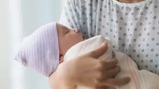 Nie mogła się zdecydować, jakie imię wybrać dla dziecka. O pomoc poprosiła swojego psa 