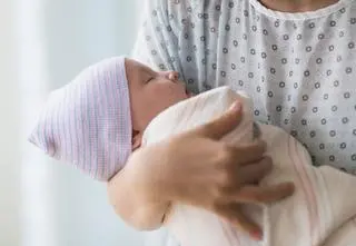 Nie mogła się zdecydować, jakie imię wybrać dla dziecka. O pomoc poprosiła swojego psa 