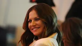 Anna Lewandowska w drogiej stylizacji na meczu ze Szwecją. Dodatki kosztują fortunę