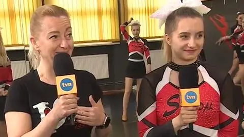 Córka i mama cheerleaderkami