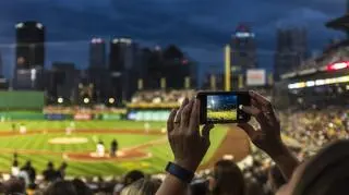 Tłumy na meczu baseballa