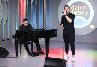 Antek Smykiewicz i Robert Sadowsky przedstawiają muzyczną historię o miłości