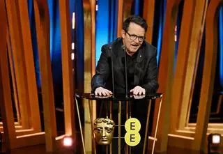 Od lat mierzy się z nieuleczalną chorobą. Schorowany Michael J. Fox zebrał owacje na stojąco