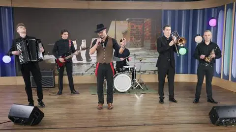 Zespół Mitra i ich "Jeśli chcesz odejść" na scenie Dzień Dobry TVN