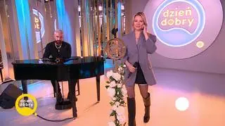 Ania Karwan w utworze „Kiedy mrugam”