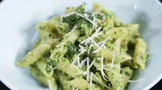 Penne z pesto z natki pietruszki