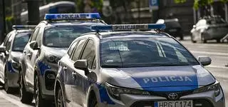 Matka 4-latki, która spadła z 5. piętra, usłyszała zarzut. Dziewczynkę uratowali sąsiedzi