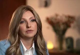 Stworzyła wyjątkowe studio peruk. "W pamięć zapadają mi historie osób, których już nie ma"