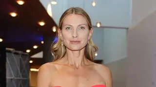 Joanna Moro pozuje toples w jeziorze. Nagranie wzbudziło mieszane emocje internautów 