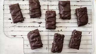 Batony czekoladowe z cieciorką - przepisy dietetyk Hanny Stolińskiej na opóźnianie efektów starzenia