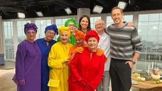 Zamieniły berety na turbany. Tęczowe Seniorki przełamują stereotypy. "Ważna jest idea tolerancji"