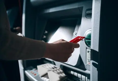 Utrudnienia w aż 10 bankach. Nie zapłacisz kartą i nie skorzystasz z bankomatu