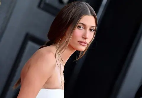 Hailey Bieber opowiedziała o operacji serca. "Będę mogła dalej żyć"