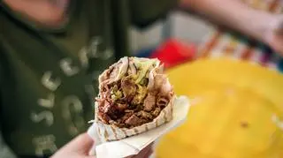 Kontrole kebabów w całej Polsce. Wyniki budzą niepokój