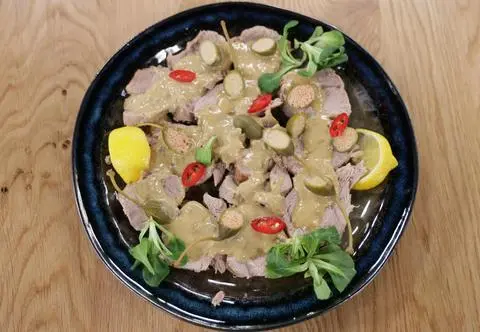 Vitello tonnato, czyli walentynkowe danie Grzegorza Zawieruchy