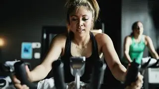 Ile minut tygodniowo trzeba poświęcać na sport, by cieszyć się długim życiem? Naukowcy znaleźli odpowiedź