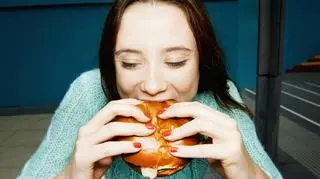 Chcą zmienić imię, by mieć szansę na darmowe burgery do końca życia