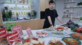 Cztery pomysły na kiełbasę bez nudy. Jesienne przepisy Kuby Przeździeckiego
