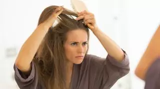 Masz wrażenie, że twoje włosy wyglądają na przetłuszczone zaraz po umyciu? Być może popełniasz te błędy