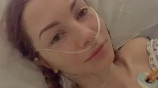 Rzadka choroba przykuła samotną matkę do łóżka
