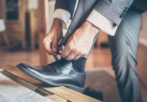 Buty to podstawa - jak dobrać je do garnituru?