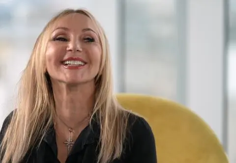 Helena Deeds chciała zostać zakonnicą, dziś żyje w luksusie. "Nie lubię biedy"