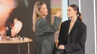 Make-up doe eyes podbija TikToka. Makijażystka: "Nadaje oczom niewinności i wyrazistości"