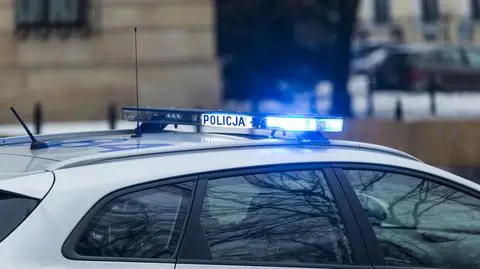 Policja wylegitymowała pijaną matkę