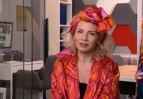 Jak wykorzystać chusty w codziennych stylizacjach?