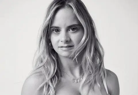 Dziewczyna z zespołem Downa w kampanii Victoria's Secret. To pierwsza taka modelka w historii marki
